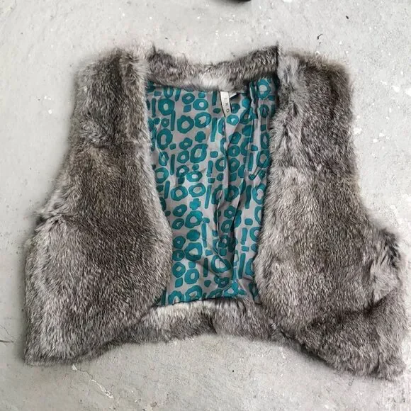 IRO Rabbit vest - Picture 1 of 4